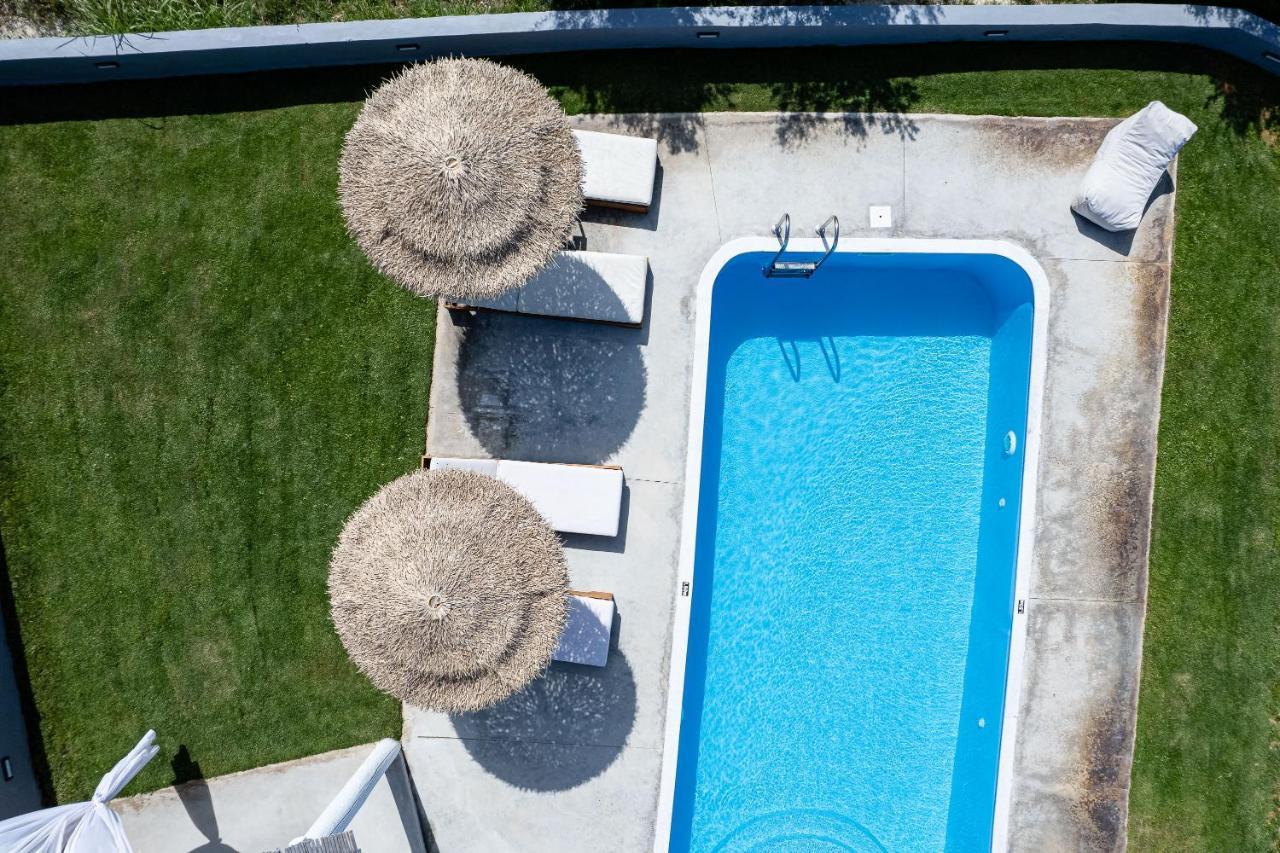 Gramvella Resort Adelianos Kampos Exterior photo