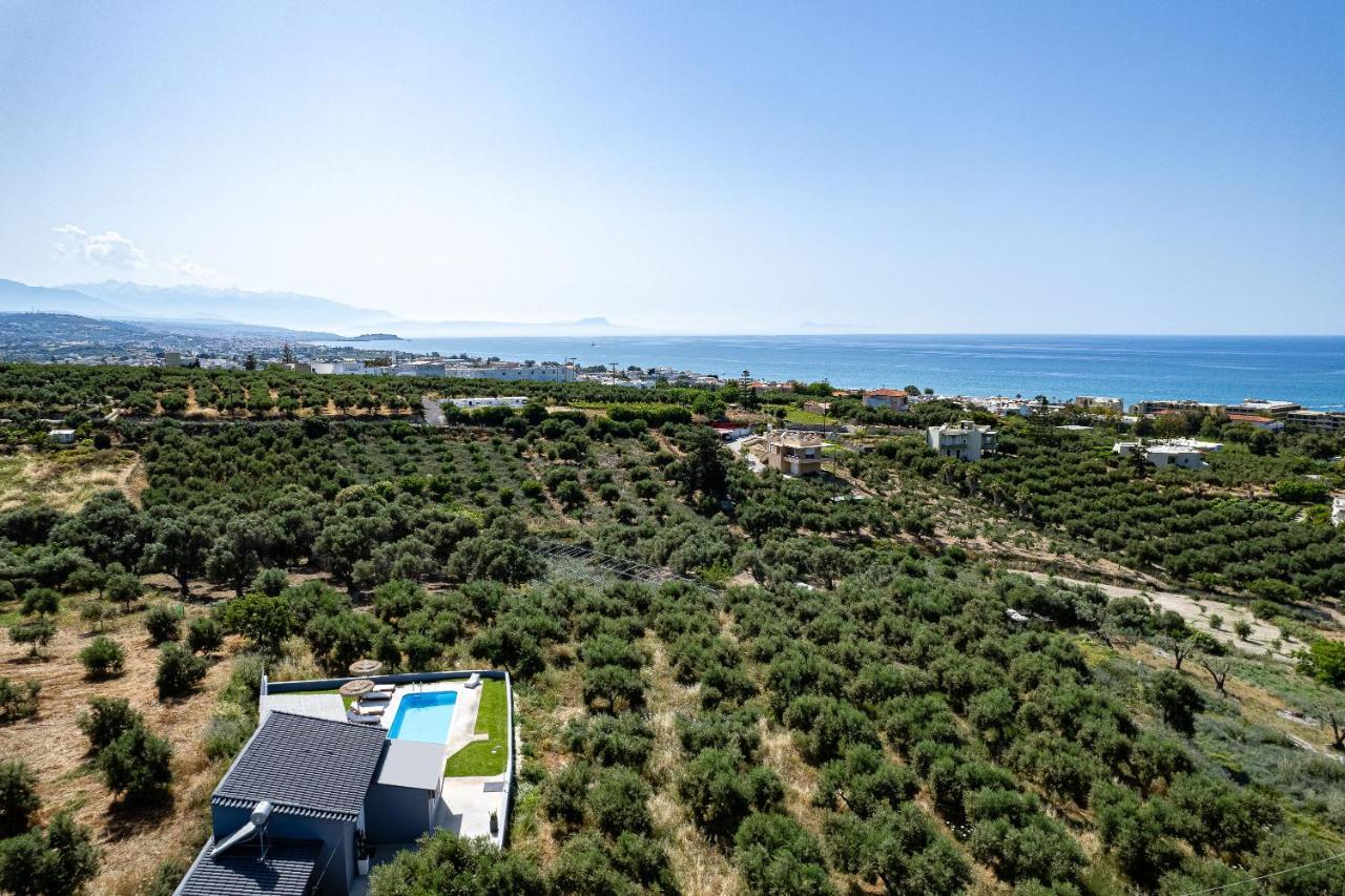 Gramvella Resort Adelianos Kampos Exterior photo